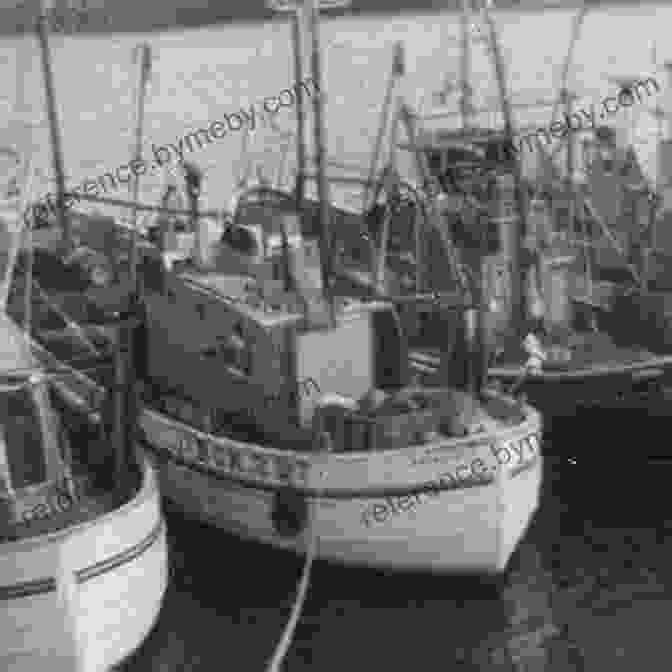 Manx Herring Fishermen At Sea In A Lugger Isle Of Man Coastal Path: Raad Ny Foillan The Way Of The Gull The Millennium And Herring Ways (British Long Distance)